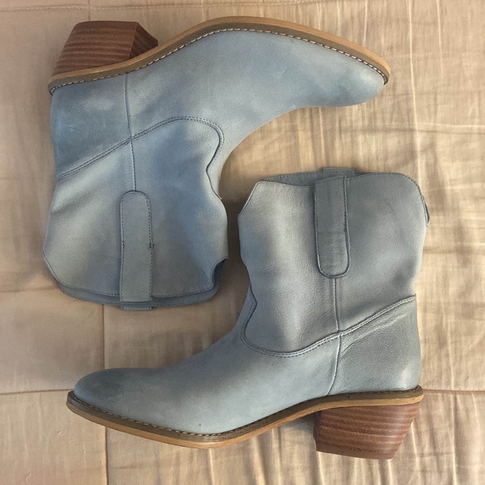 RARE Crown Vintage Light Blue Leather Western Ankle Booties Boho Cowboy Boots - Picture 13 of 13
